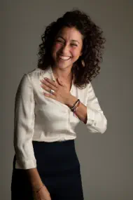 mélange de photographies réalisées en studio photo à lyon - Portrait professionnel femme entrepreneuse – studio photo branding Lyon - image de marque personnelle - Book portrait femme artiste 