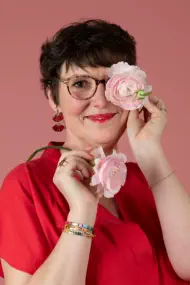 mélange de photographies réalisées en studio photo à lyon - Portrait professionnel femme entrepreneuse – studio photo branding Lyon - image de marque personnelle - Book portrait femme artiste 